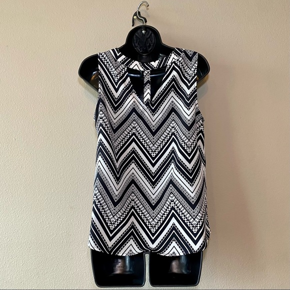 Skies are Blue pattern blouse black and white M - Picture 2 of 5